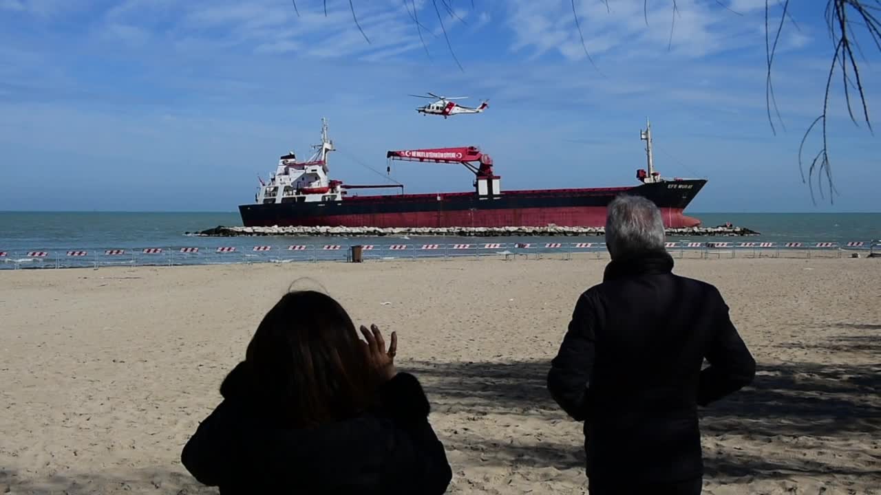     Turkish Cargo Ship Beached By Storm At Bari