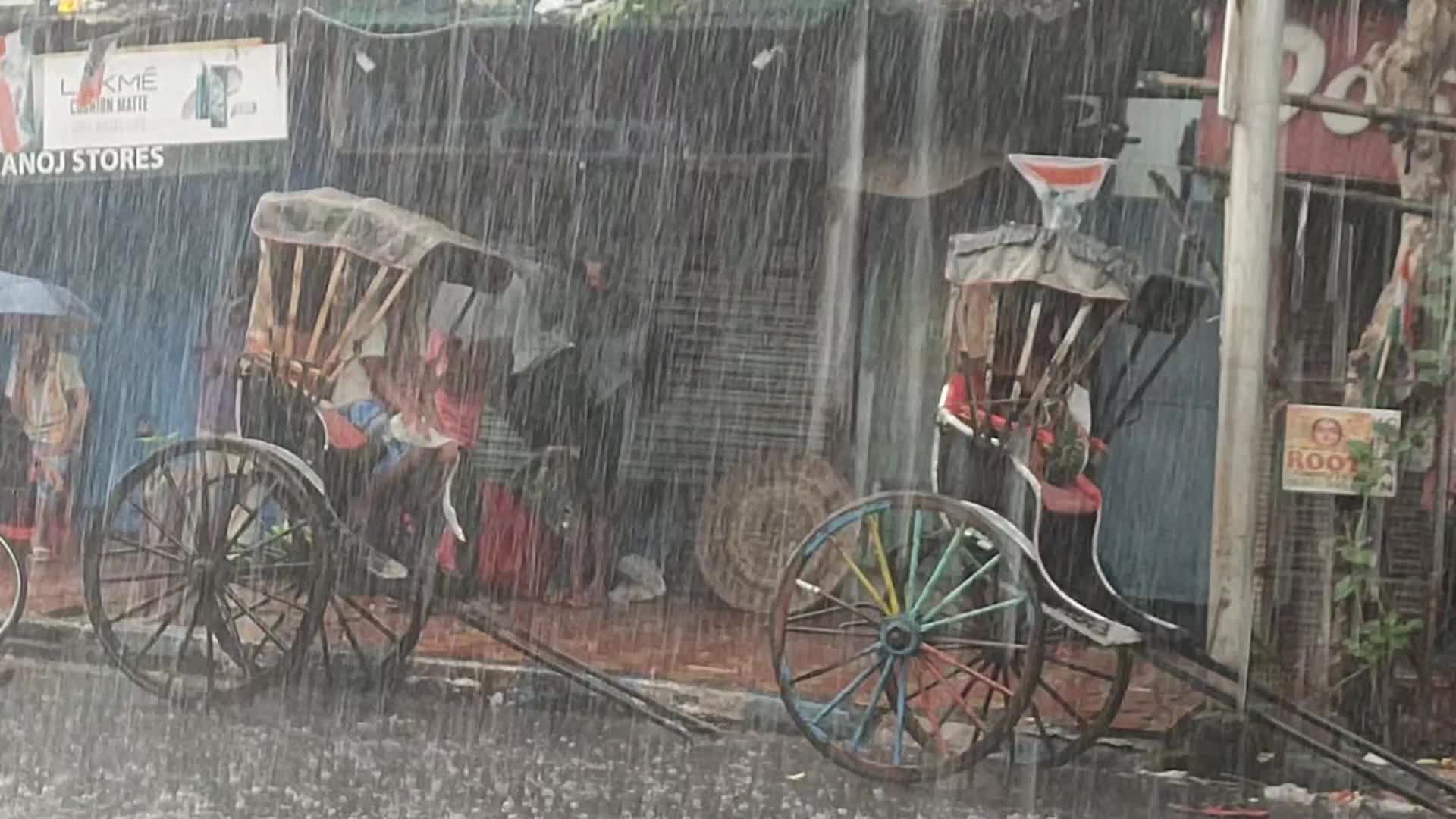 Rainfall in Kolkata, India
