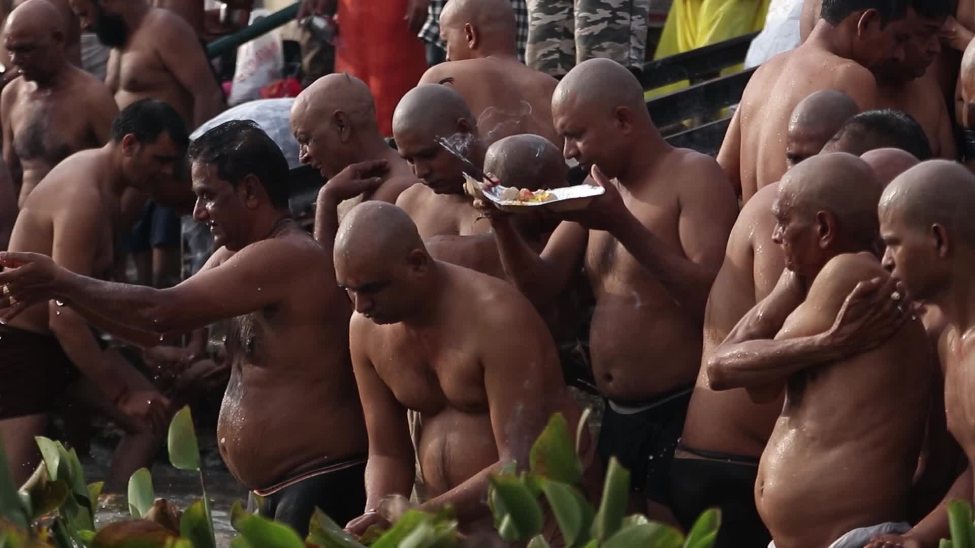 'Sarvapitri Amavasya' Ritual In India