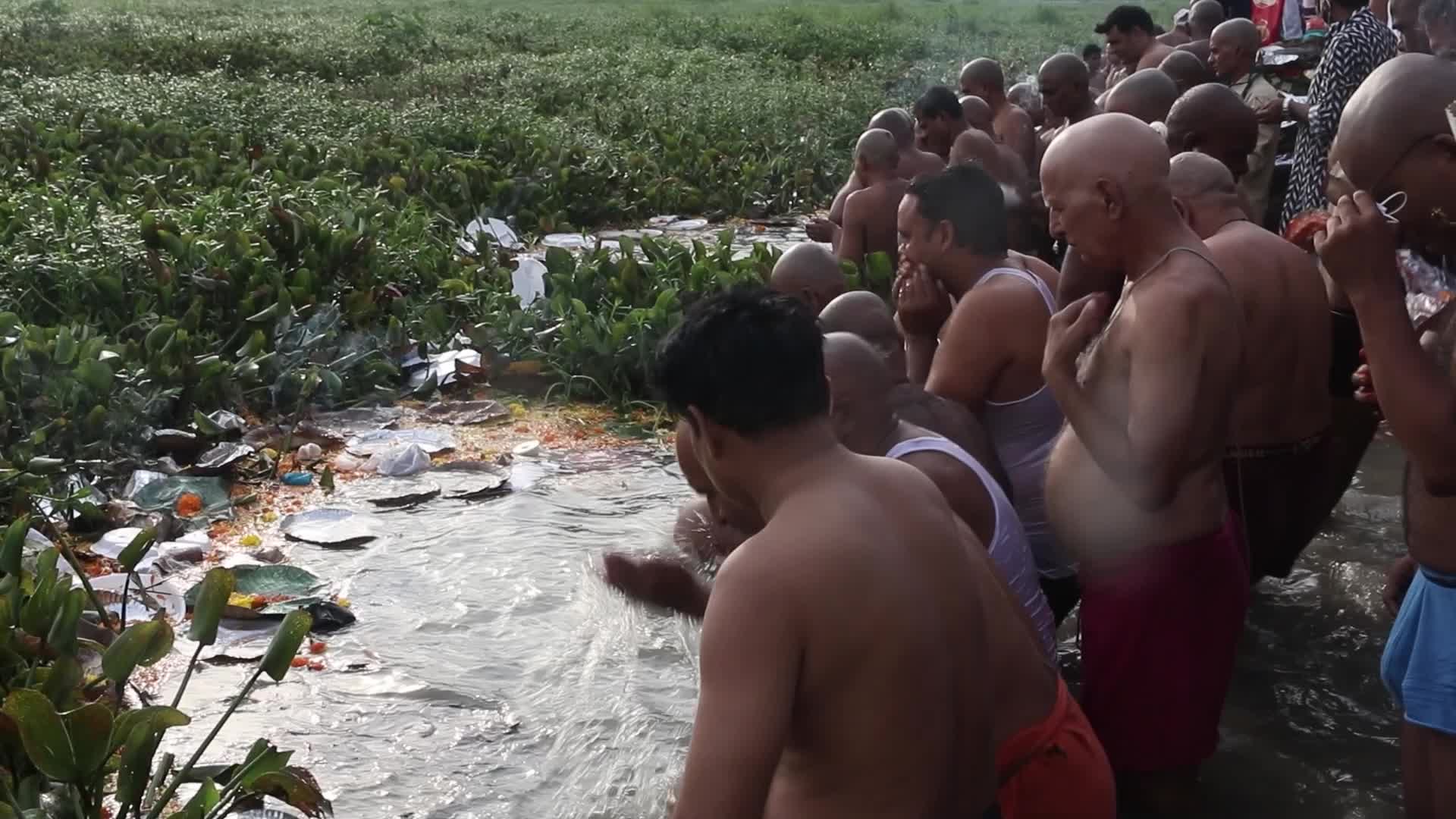 'Sarvapitri Amavasya' Ritual In India