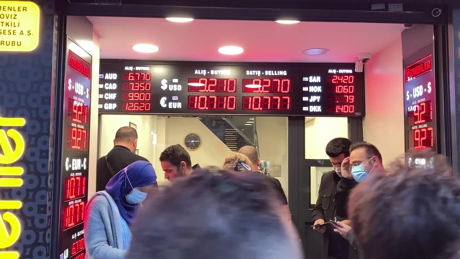 Turkish lira weakens