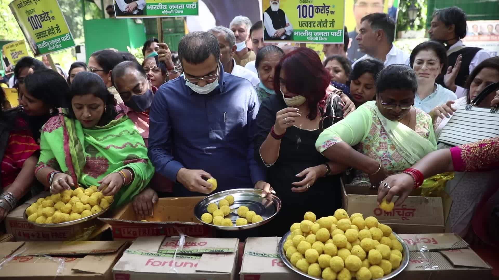 India crosses 1 billion COVID vaccinations milestone