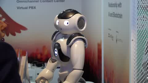 Robots Interact With Human At Mobile World Congress