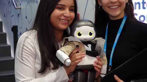 Liku Robot At Mobile World Congress