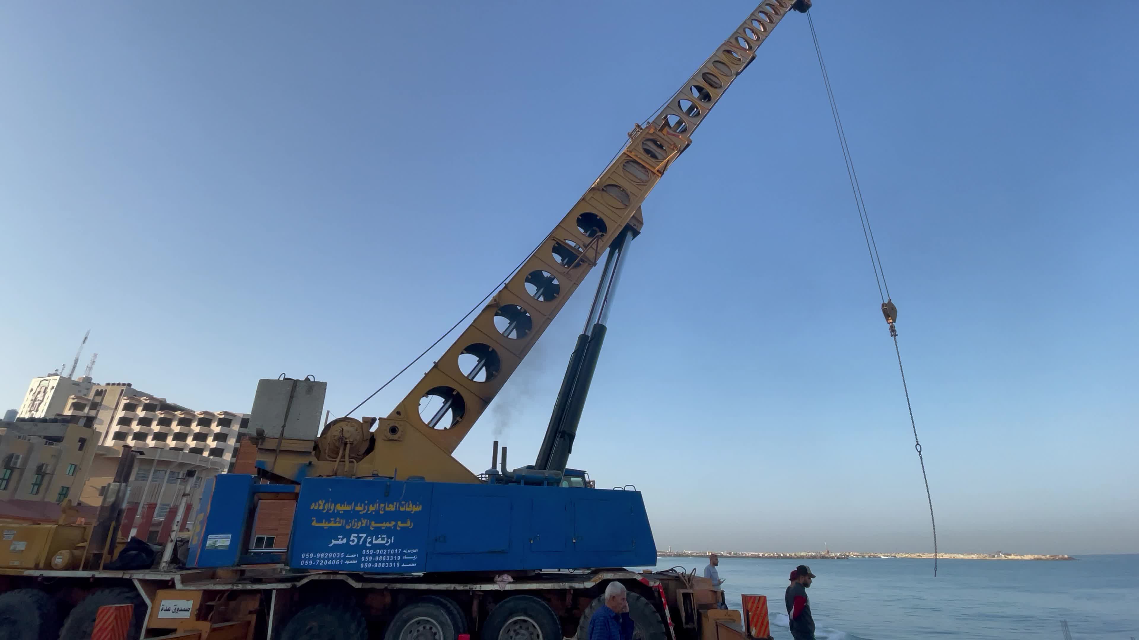 Bulldozer to build the coffee shop "Citadel" in Gaza