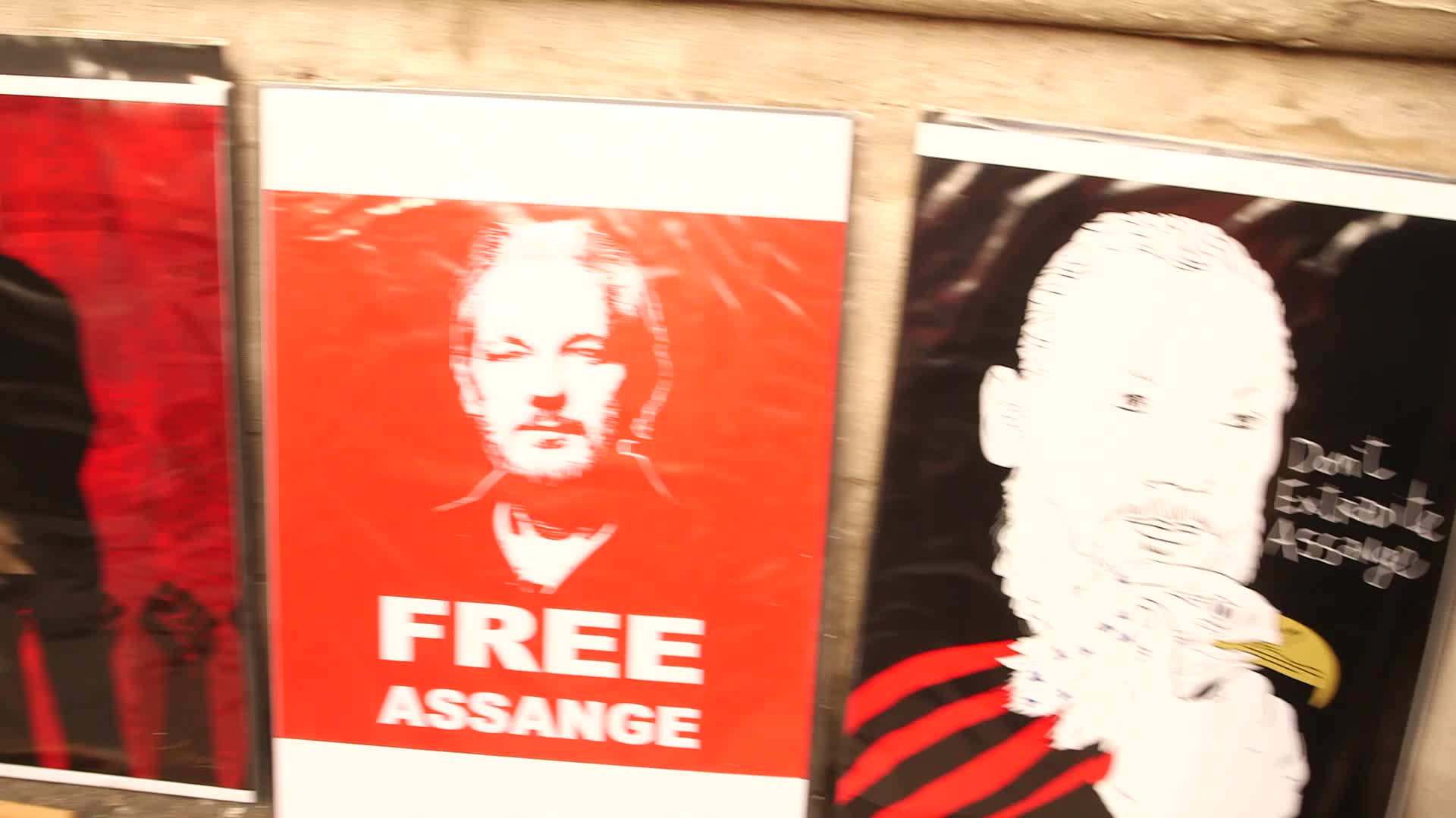 Supporters of Wikileaks founder Julian Assange protest in London