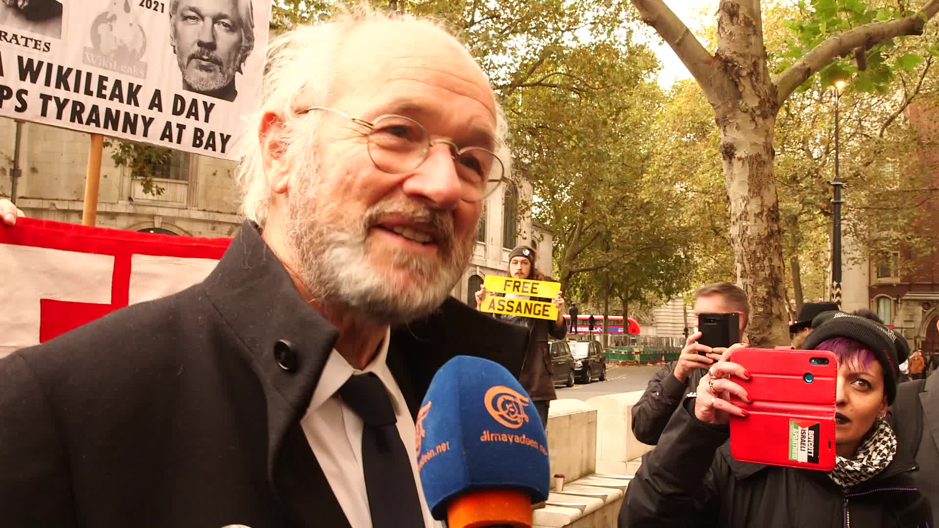 Supporters of Wikileaks founder Julian Assange protest in London