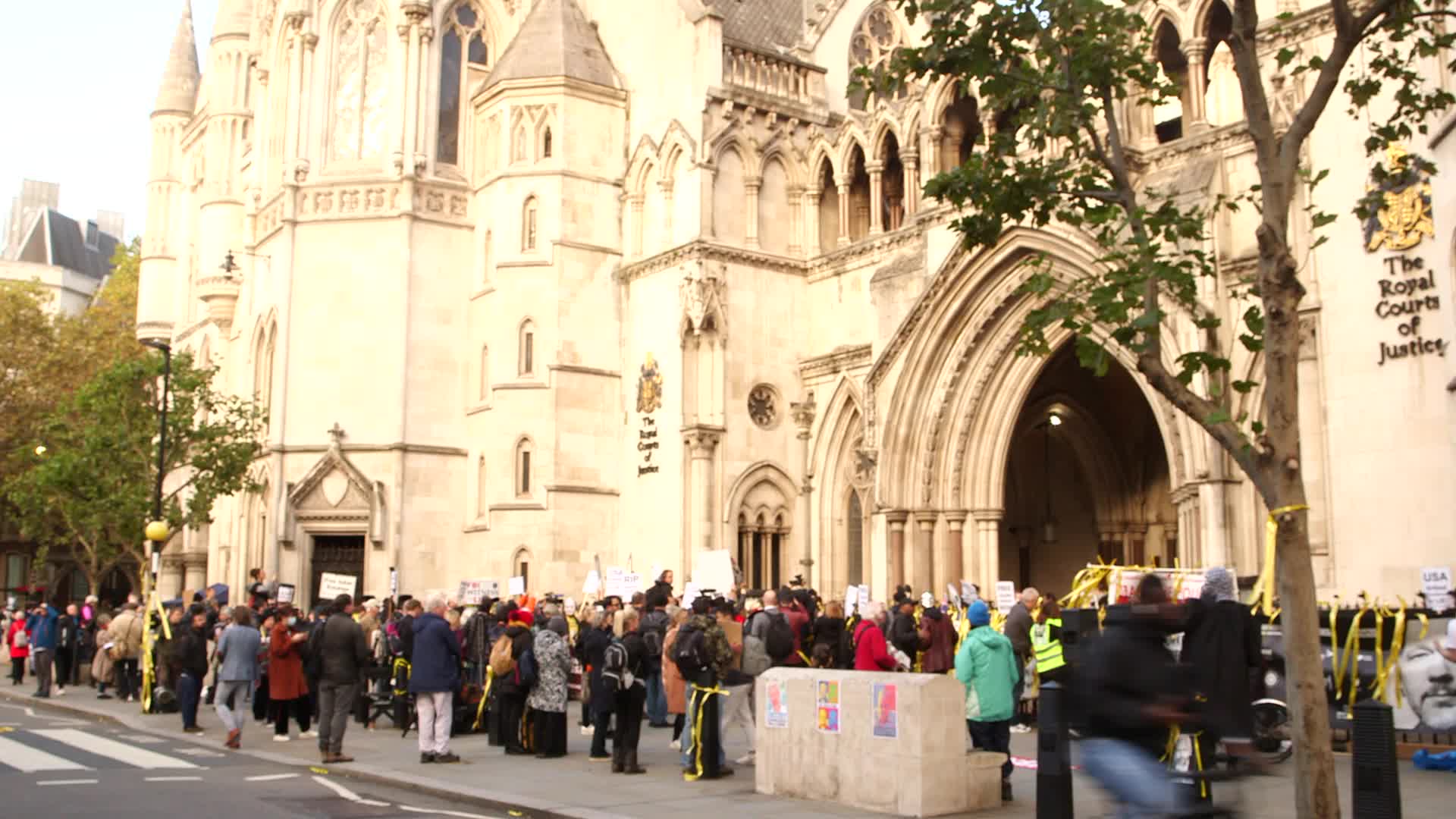 Supporters of Wikileaks founder Julian Assange protest in London