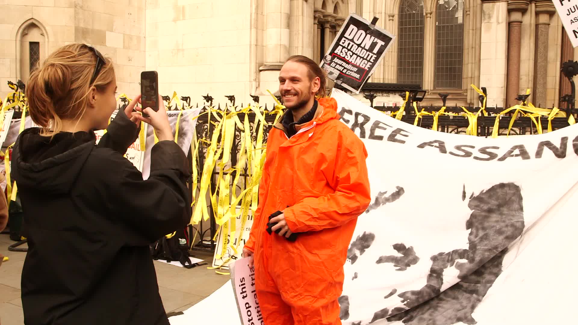 Supporters of Wikileaks founder Julian Assange protest in London