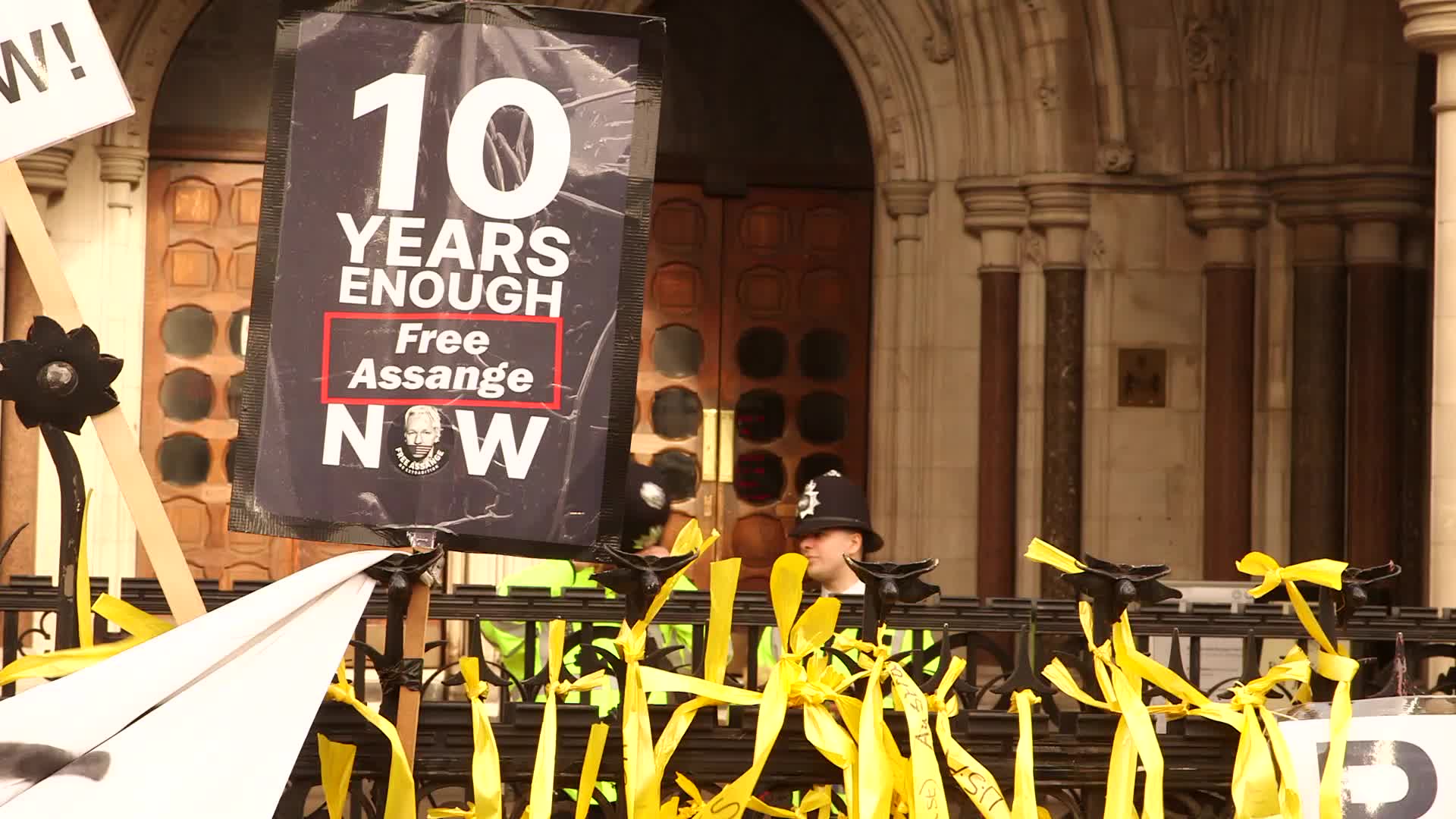 Supporters of Wikileaks founder Julian Assange protest in London