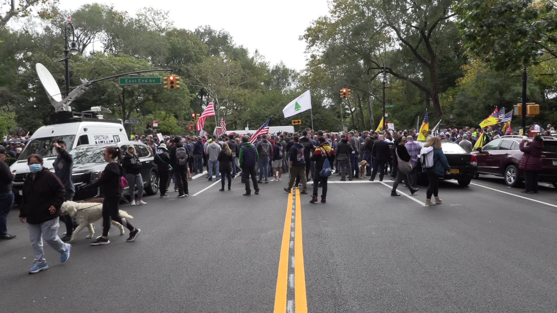 NYC: FDNY Anti-Mandate rally