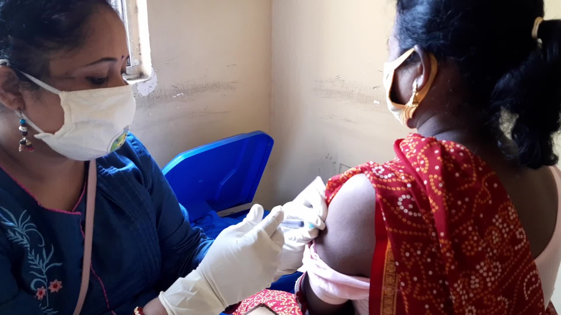 Coronavirus vaccination in Kolkata, India