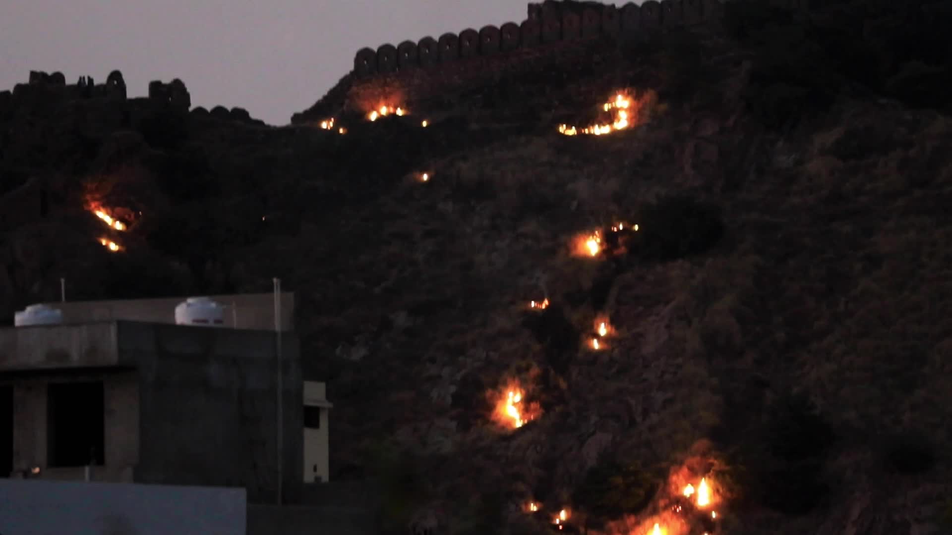 Nahargarh Hills catch fire in Jaipur