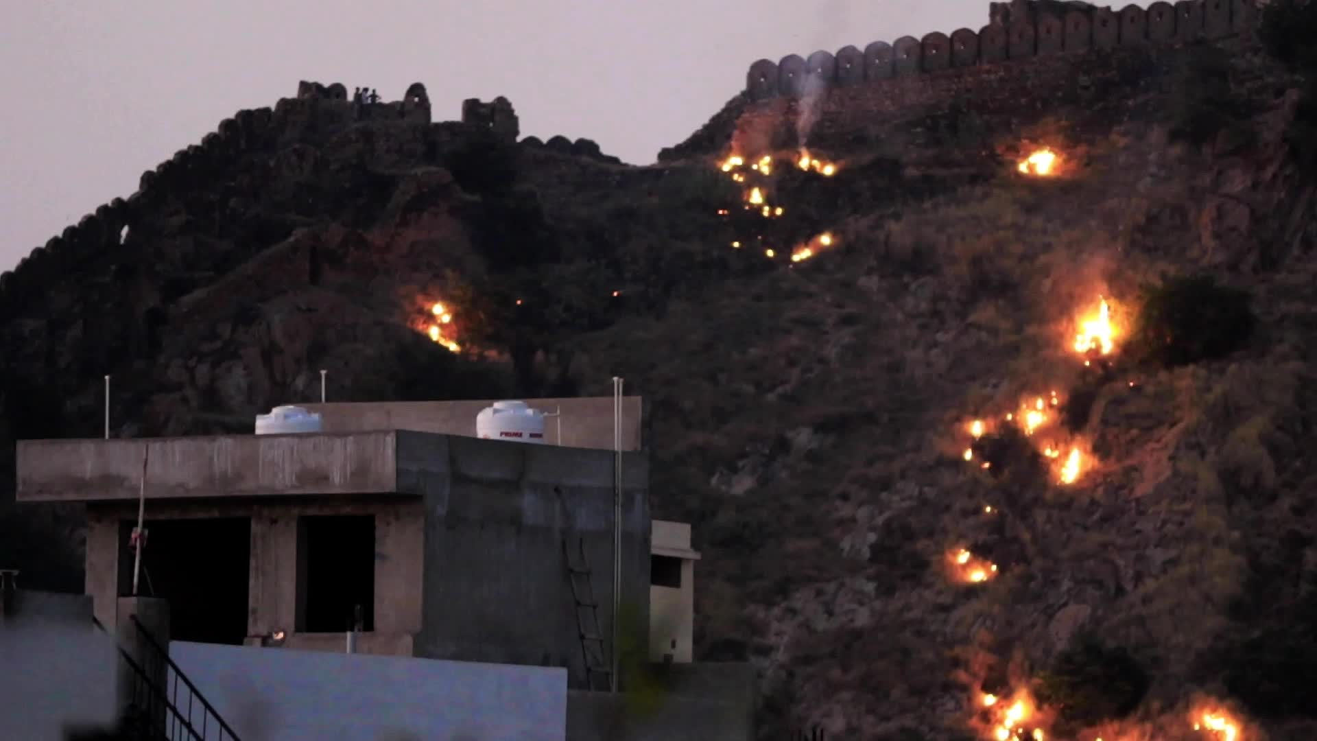 Nahargarh Hills catch fire in Jaipur