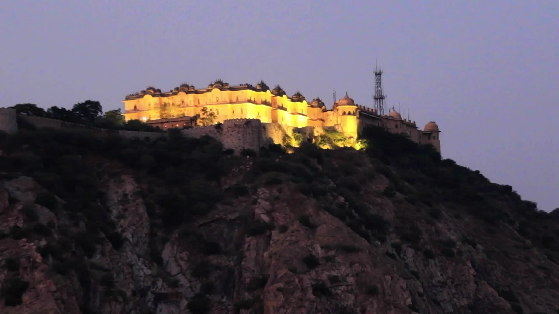 Nahargarh Hills catch fire in Jaipur