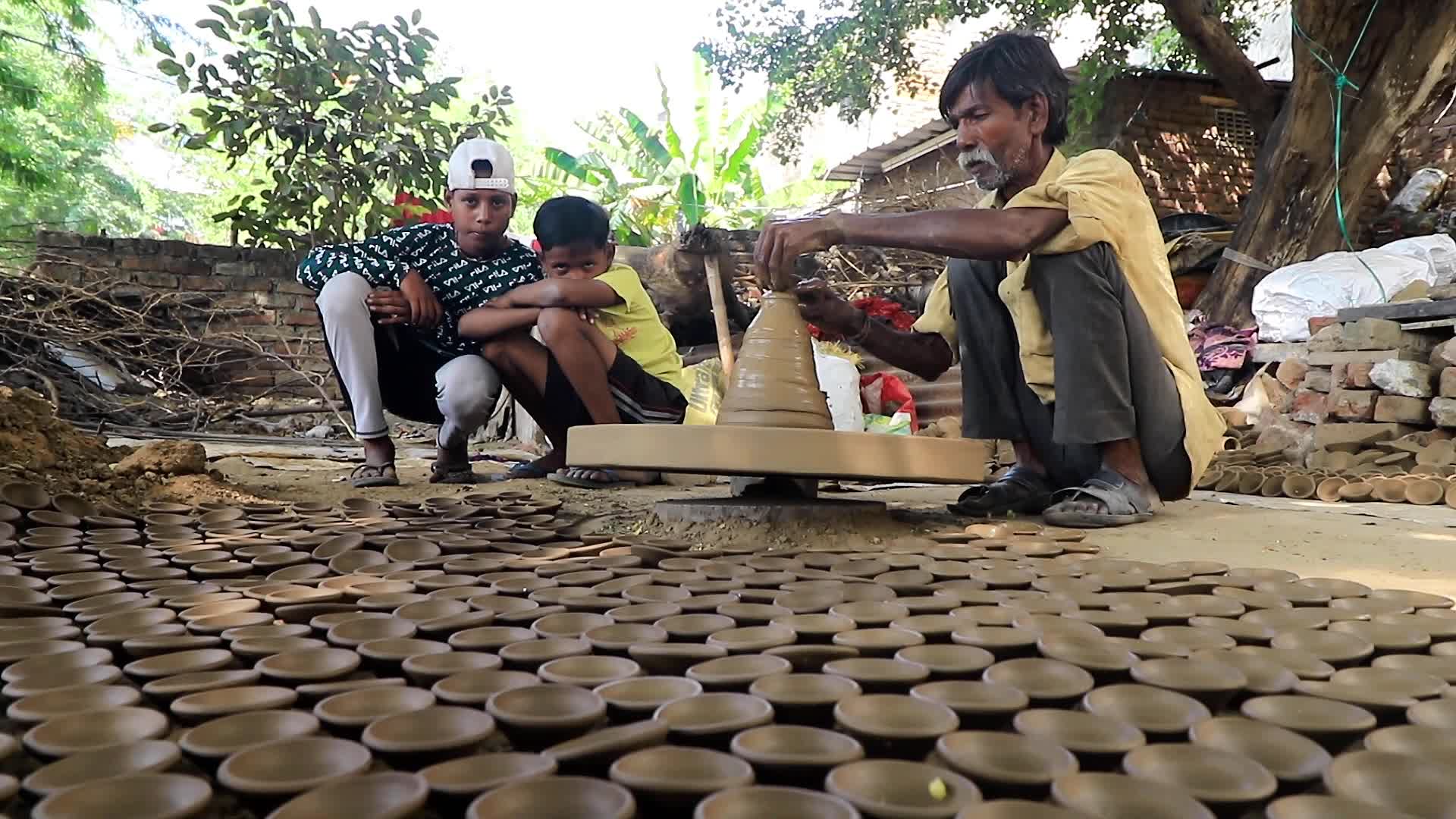 Diwali festival preparations in Jaipur-Earthen Lamps