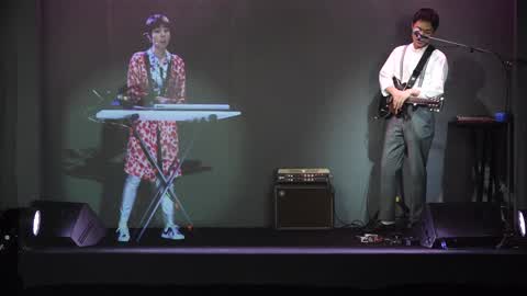 Virtual show with a hologram in 5G - Mobile World Congress