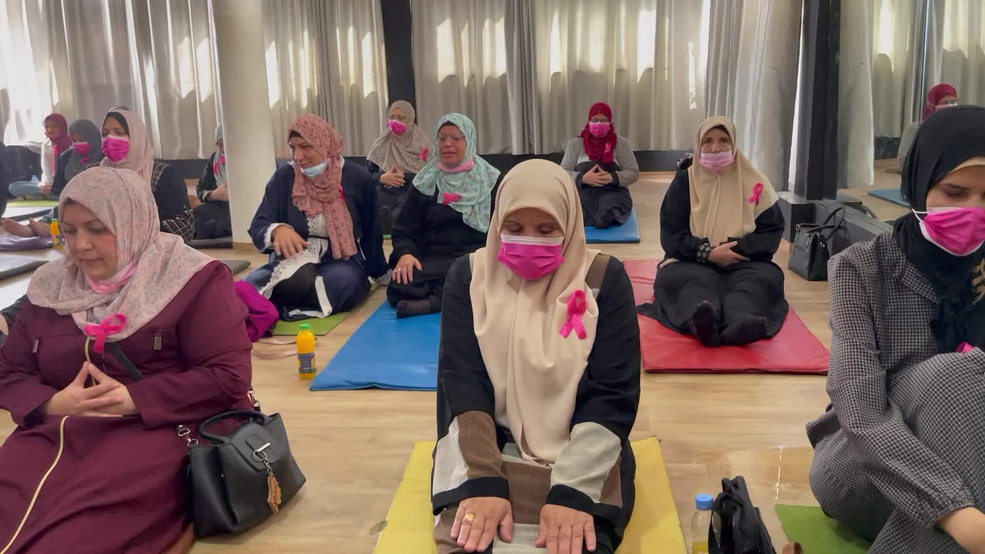 Palestinian cancer patients practise yoga