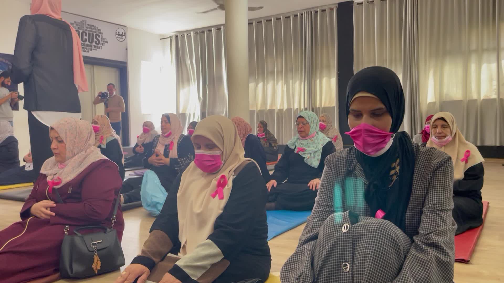Palestinian cancer patients practise yoga