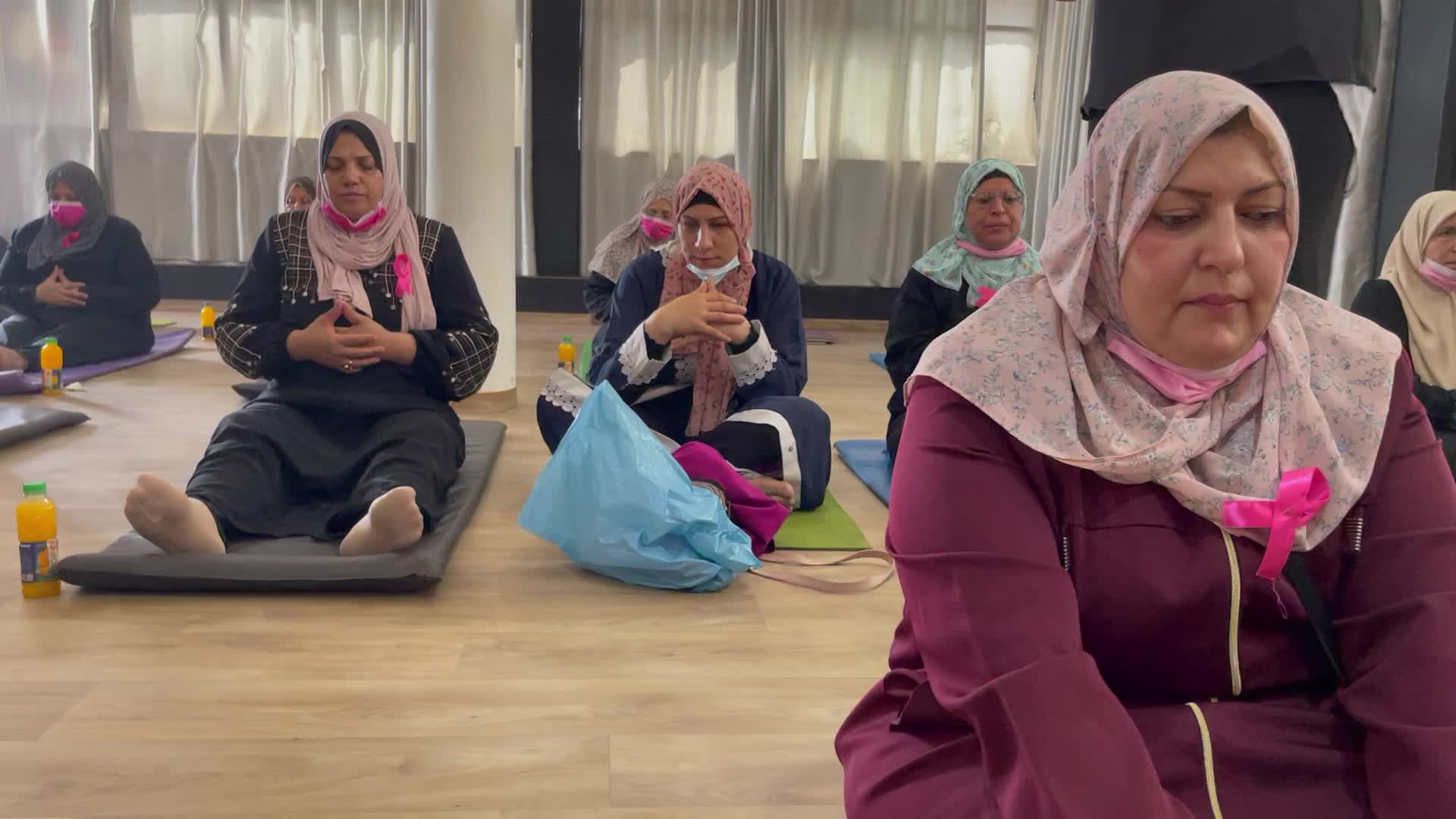 Palestinian cancer patients practise yoga