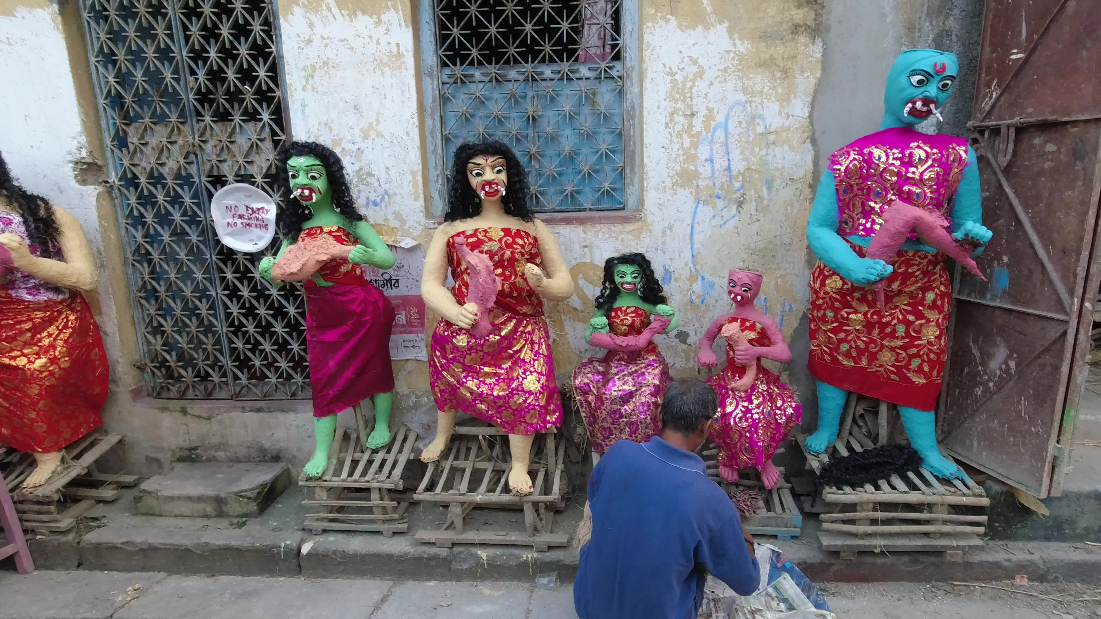 Kali puja preparation in Kolkata .