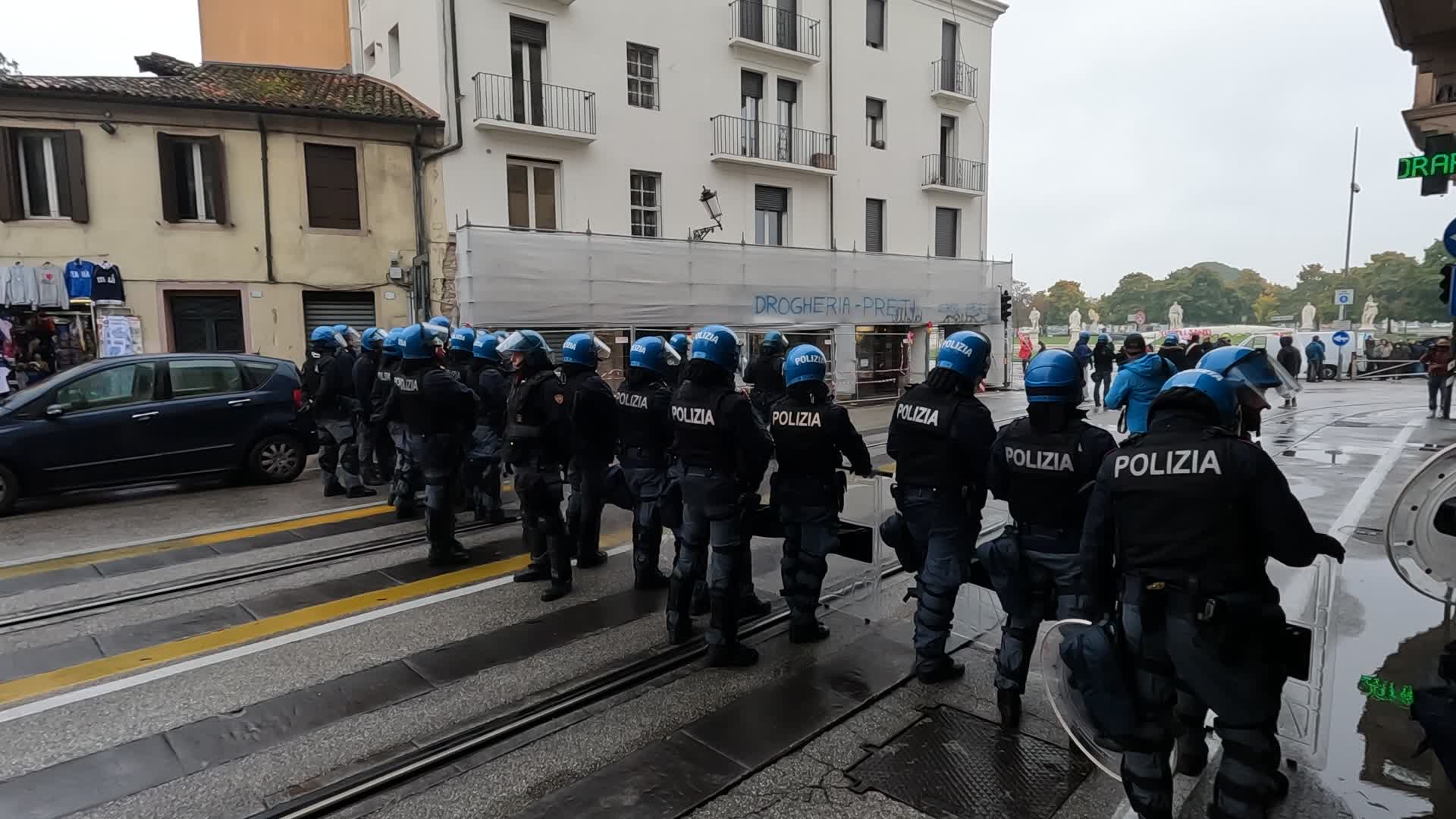 The police take sides in riot gear