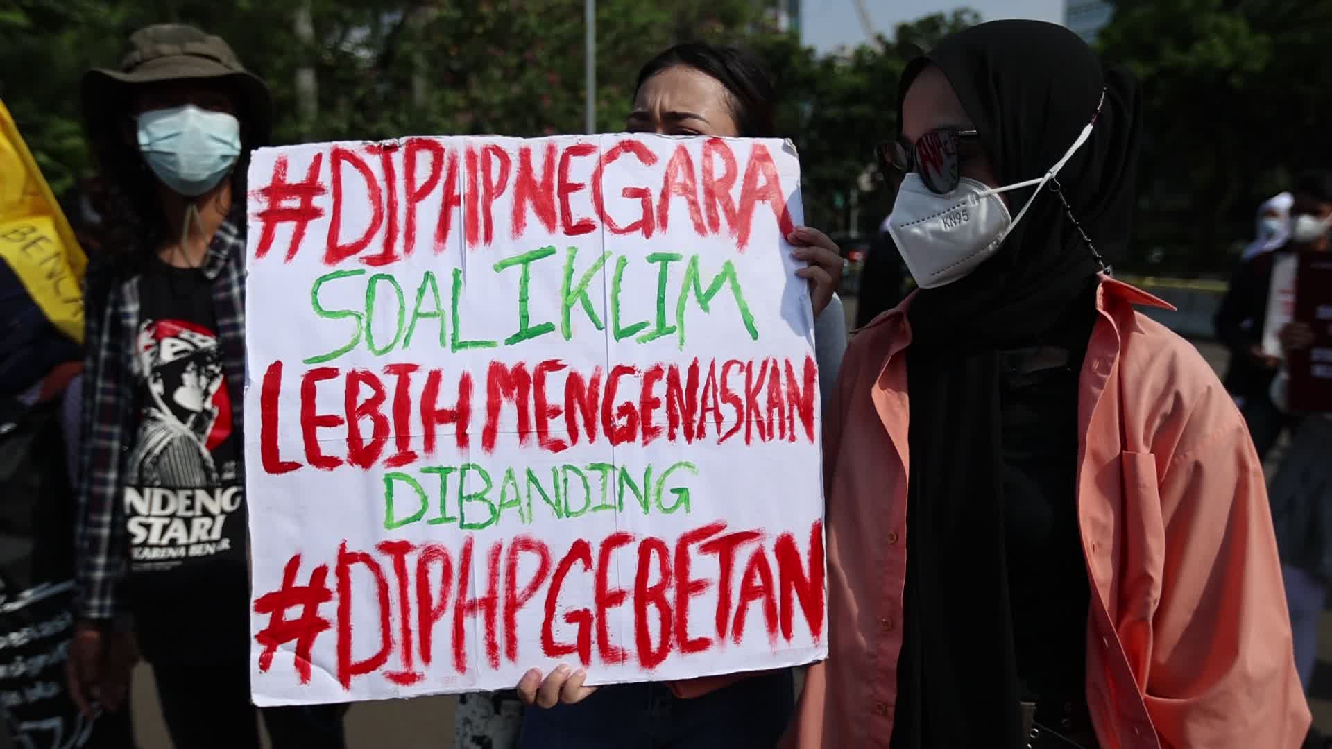 Environmental Activists Protest Against President's Statement at COP26, in Jakarta