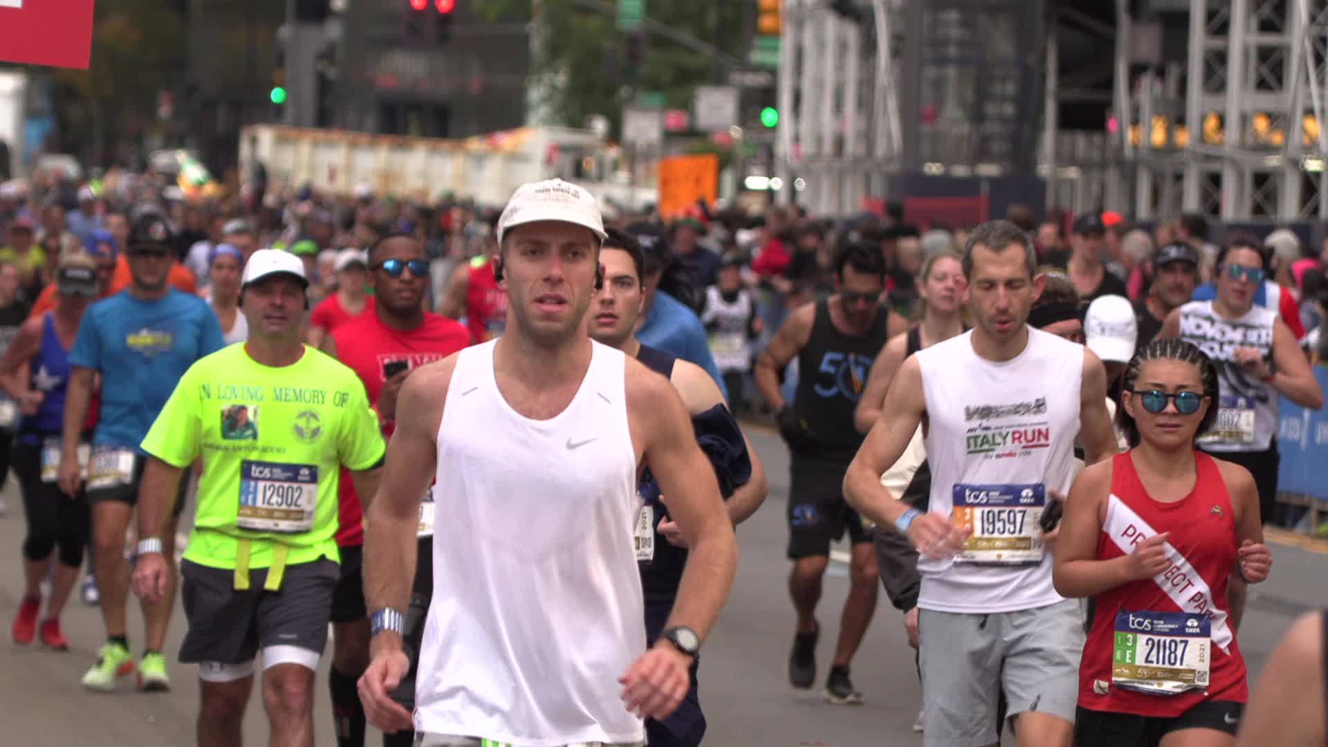 Thousands run in 50th New York City Marathon
