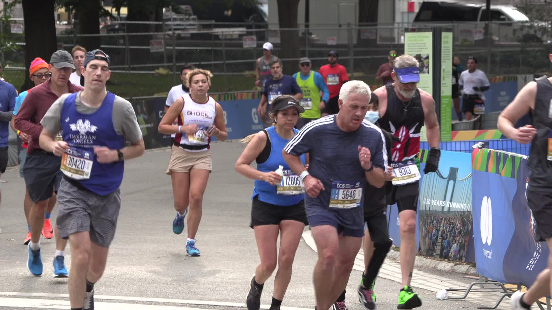 Thousands run in 50th New York City Marathon