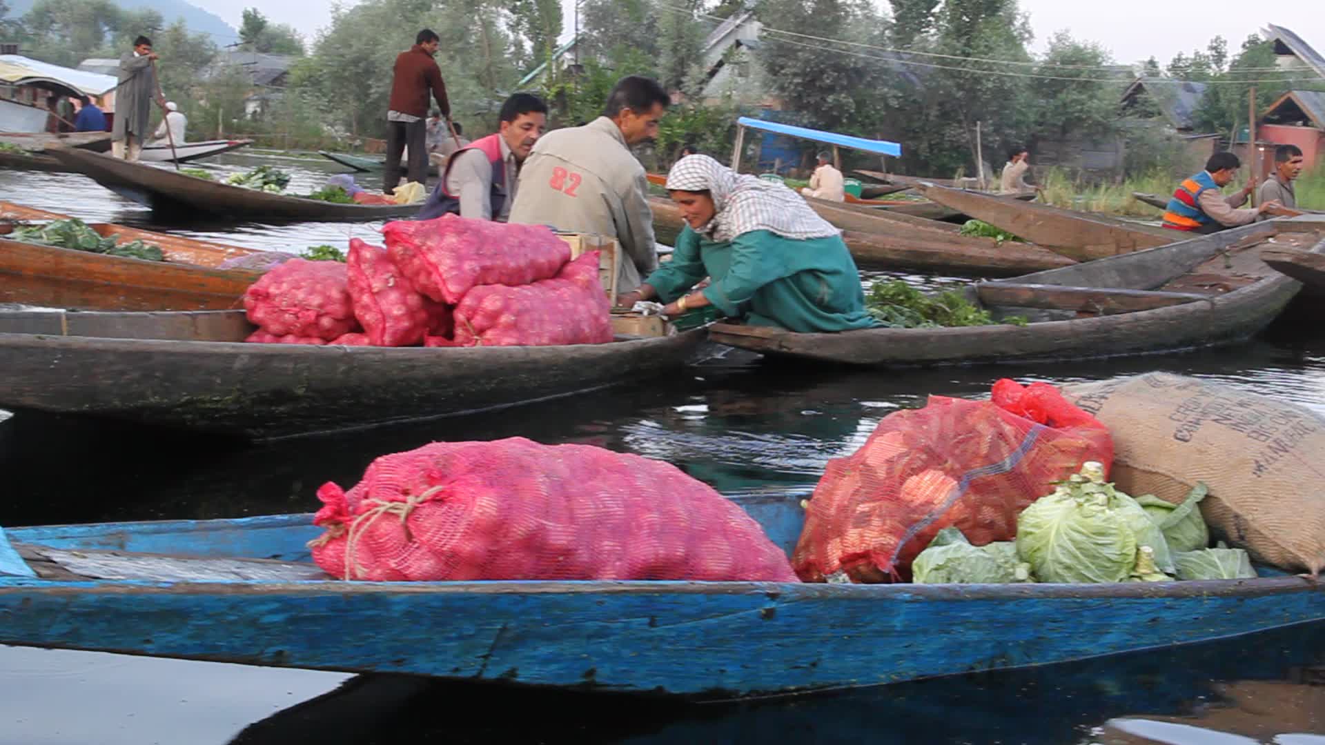 Floating vegetable market on Dal Lake in Srinagar