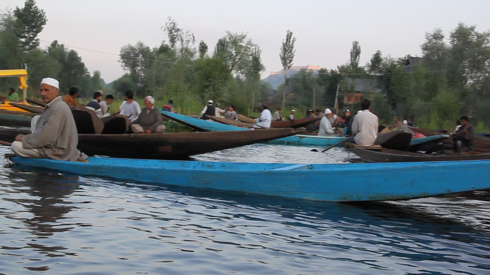 Floating vegetable market on Dal Lake in Srinagar