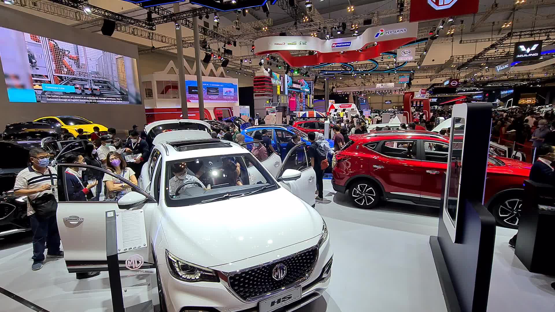 Indonesian Car Exhibition Amid The Covid-19 Pandemic