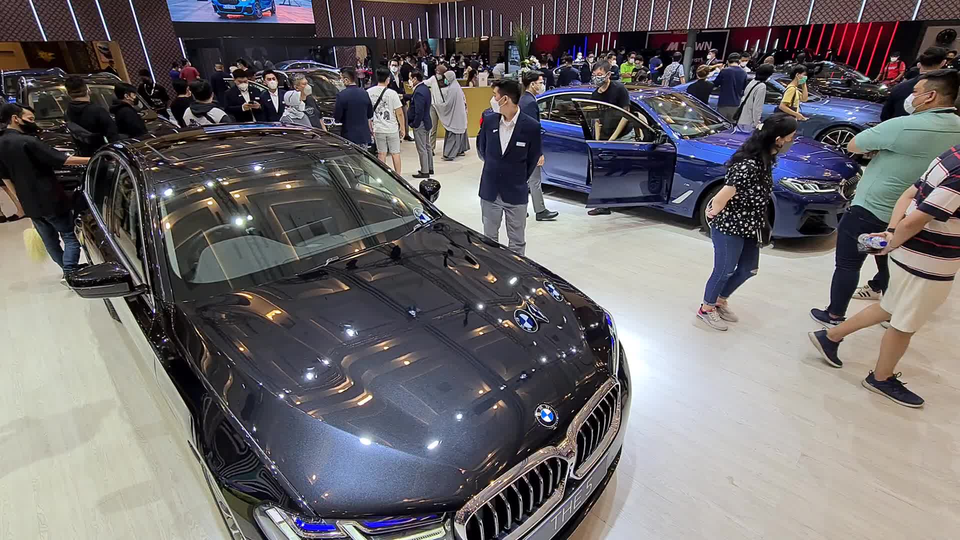 Indonesian Car Exhibition Amid The Covid-19 Pandemic