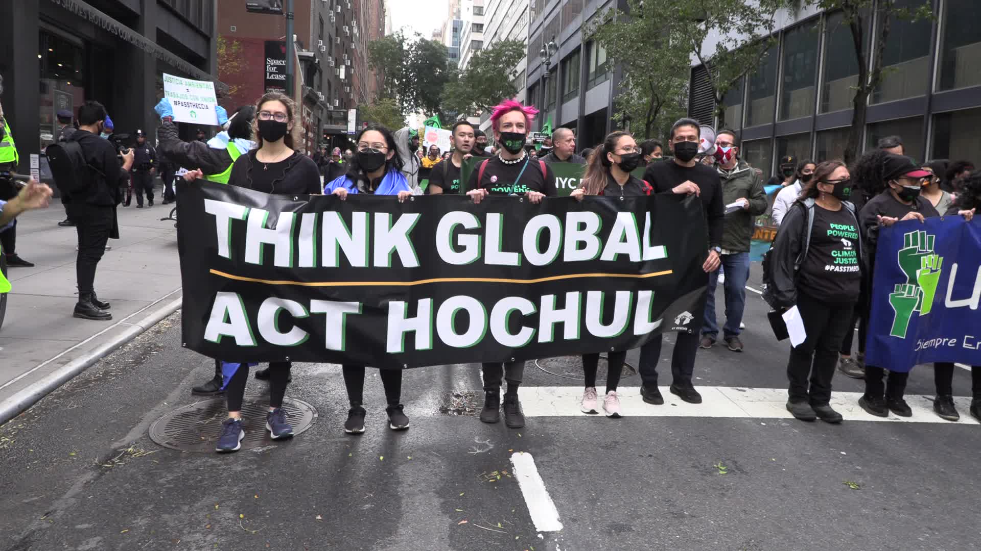NYC: Climate Protesters Block Traffic in Front of Governor's Office
