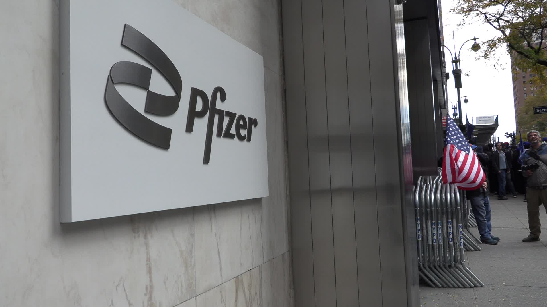 NYC: America First at Frontline Heroes Pfizer Protest