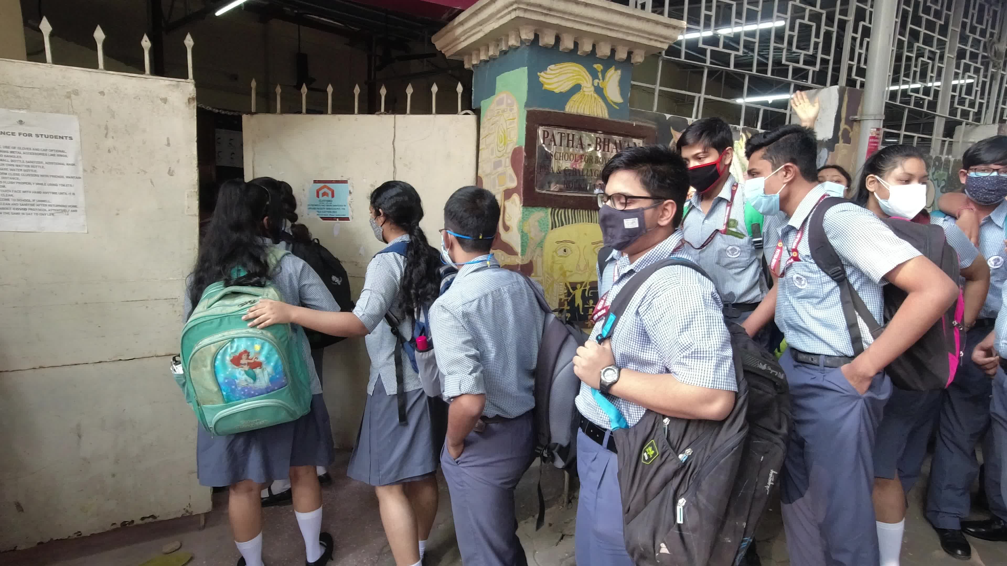 Schools reopen after 2 years in Kolkata .