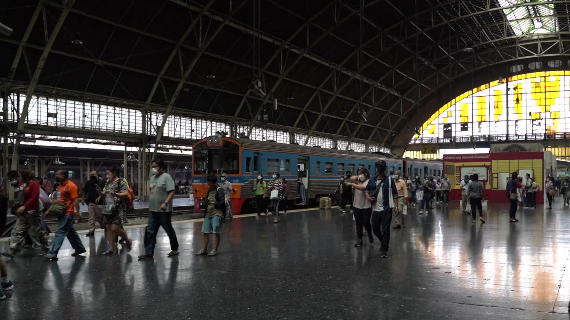 Close the Hua Lamphong Railway Station Service to end in November 