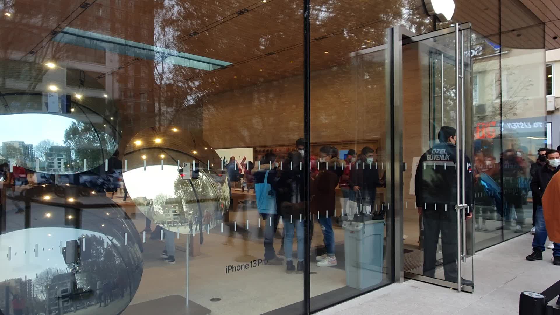 Apple Stops Online Sales In Turkey Due To Economic Crisis 