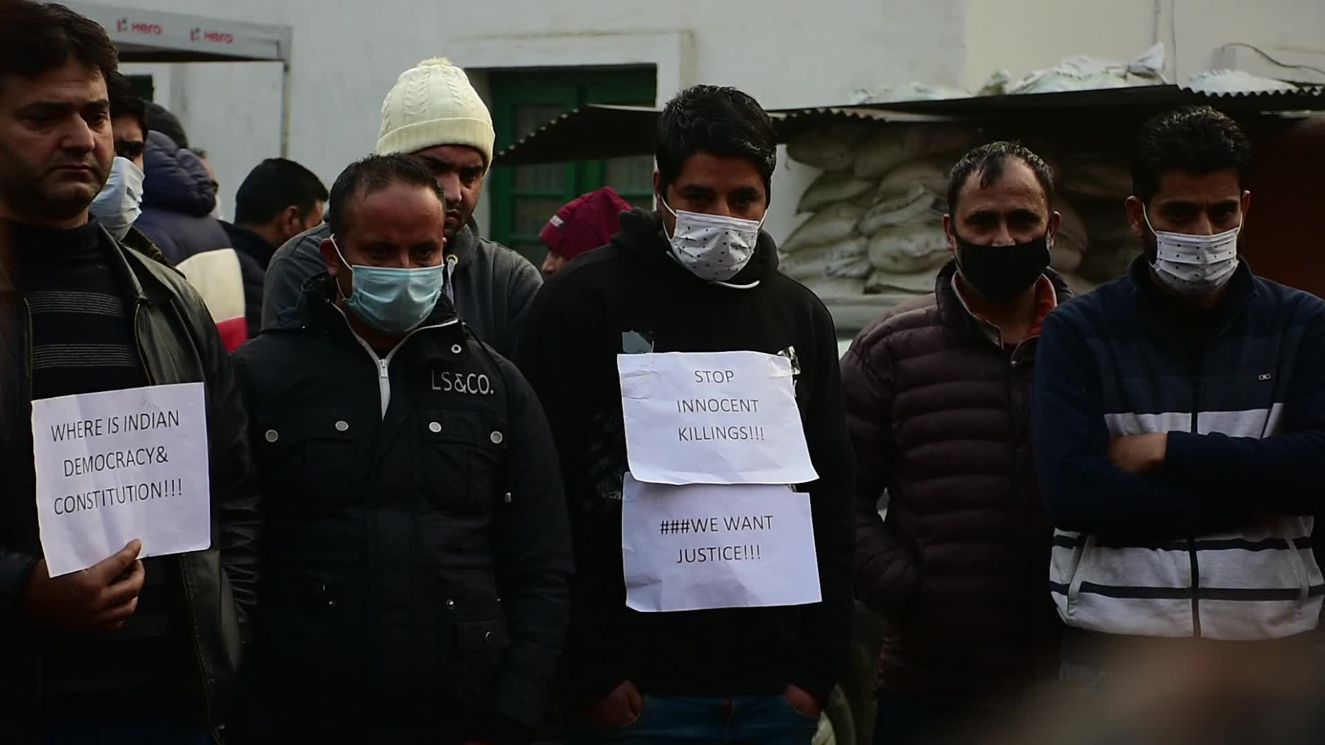 Hyderpora Encounter: Families Of Slain Stage Protests, Demand Mortal Remains
