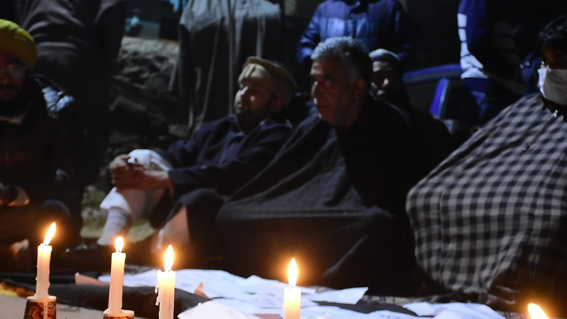 Hyderpora Encounter: Families Of Slain Stage Protests, Demand Mortal Remains