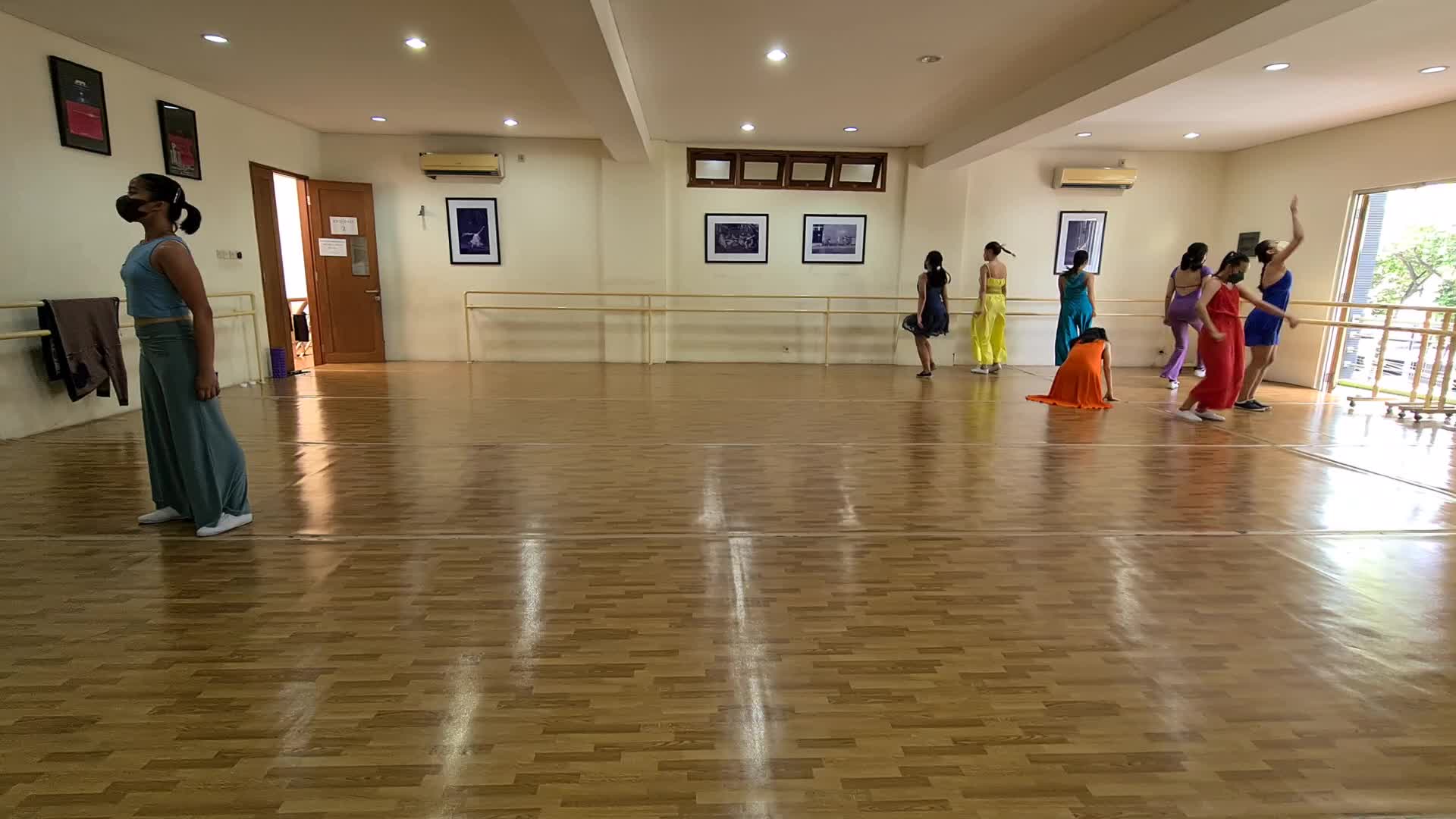 Ballet Practice in Indonesia amid the Covid-19 pandemic