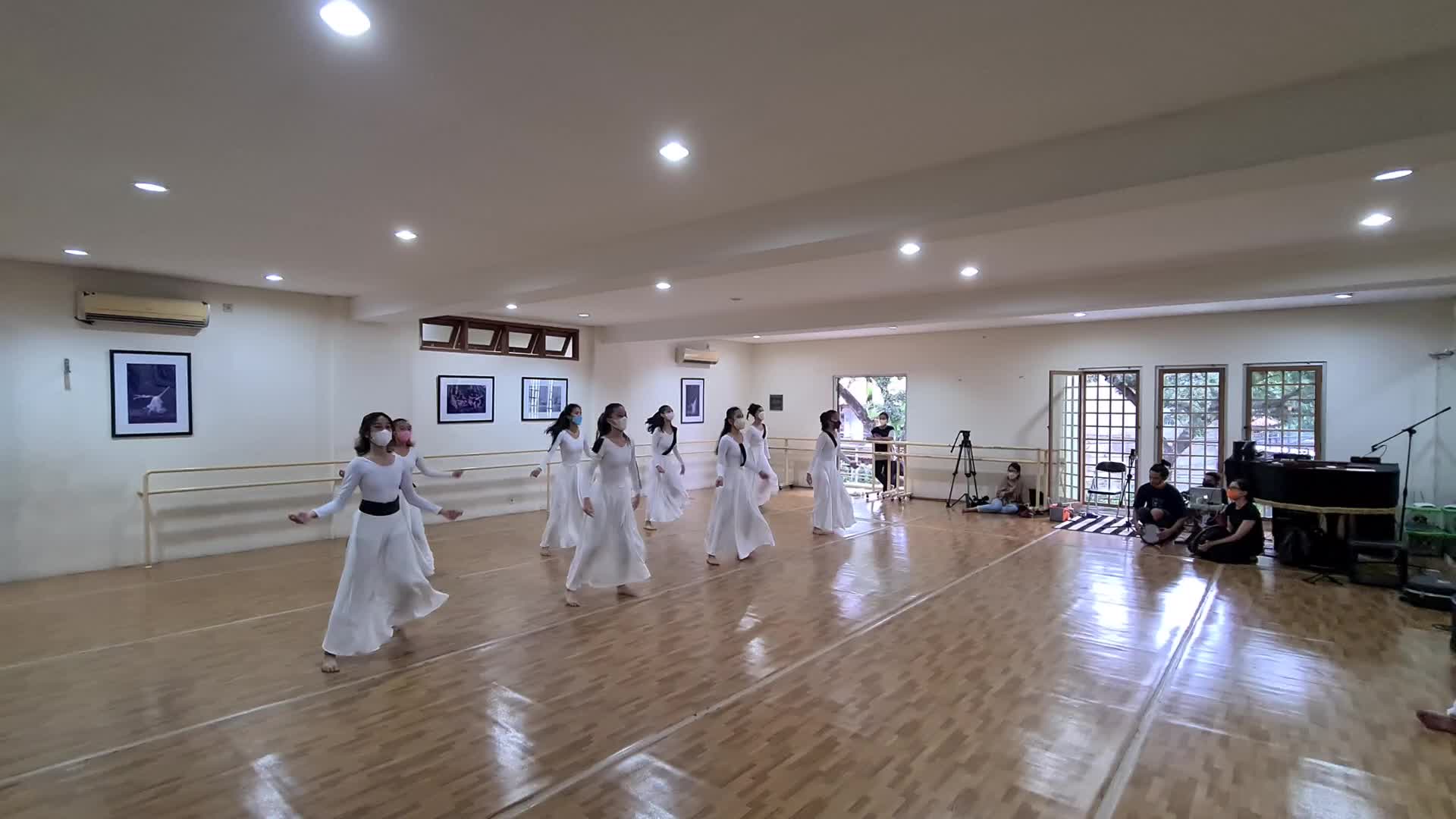 Ballet Practice in Indonesia amid the Covid-19 pandemic
