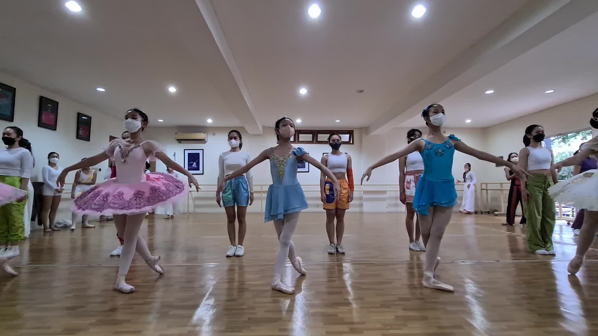 Ballet Practice in Indonesia amid the Covid-19 pandemic