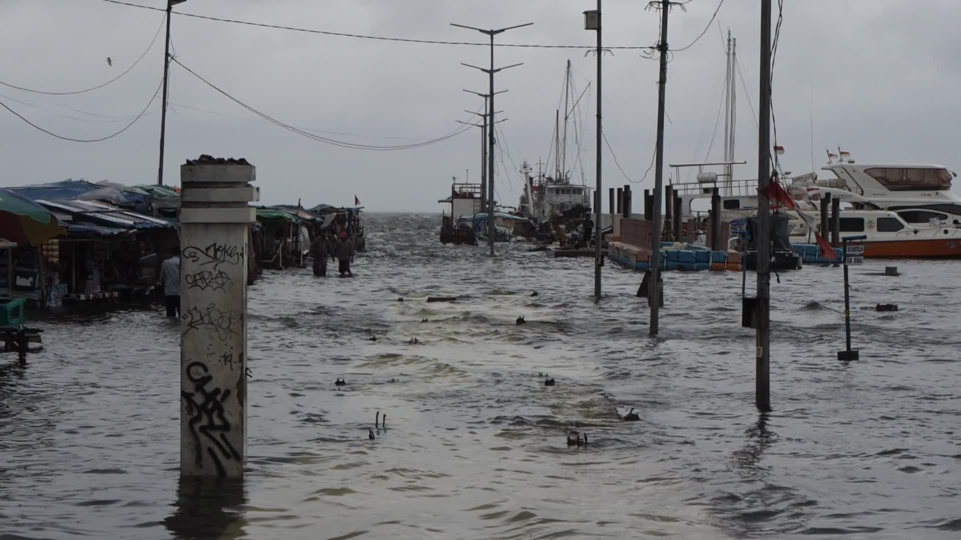 Tidal Flood Hit The North of Jakarta
