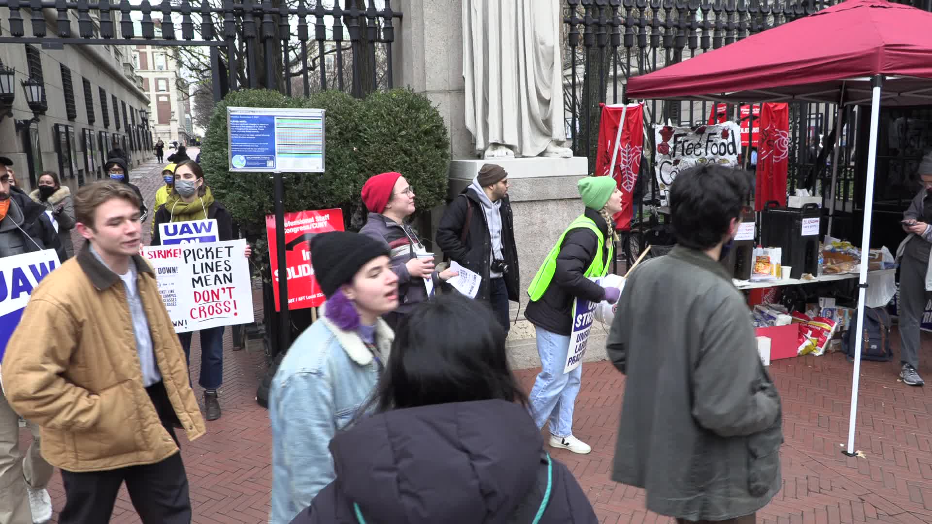 NYC: Columbia University Students Shut-Down Campus