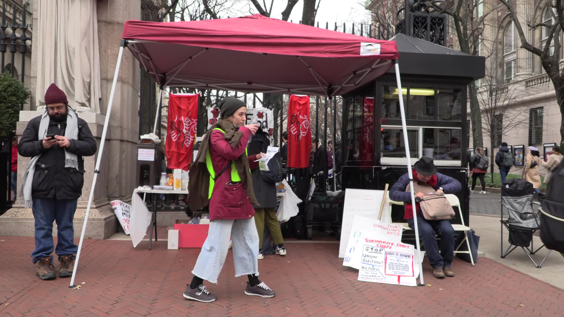 NYC: Columbia University Students Shut-Down Campus