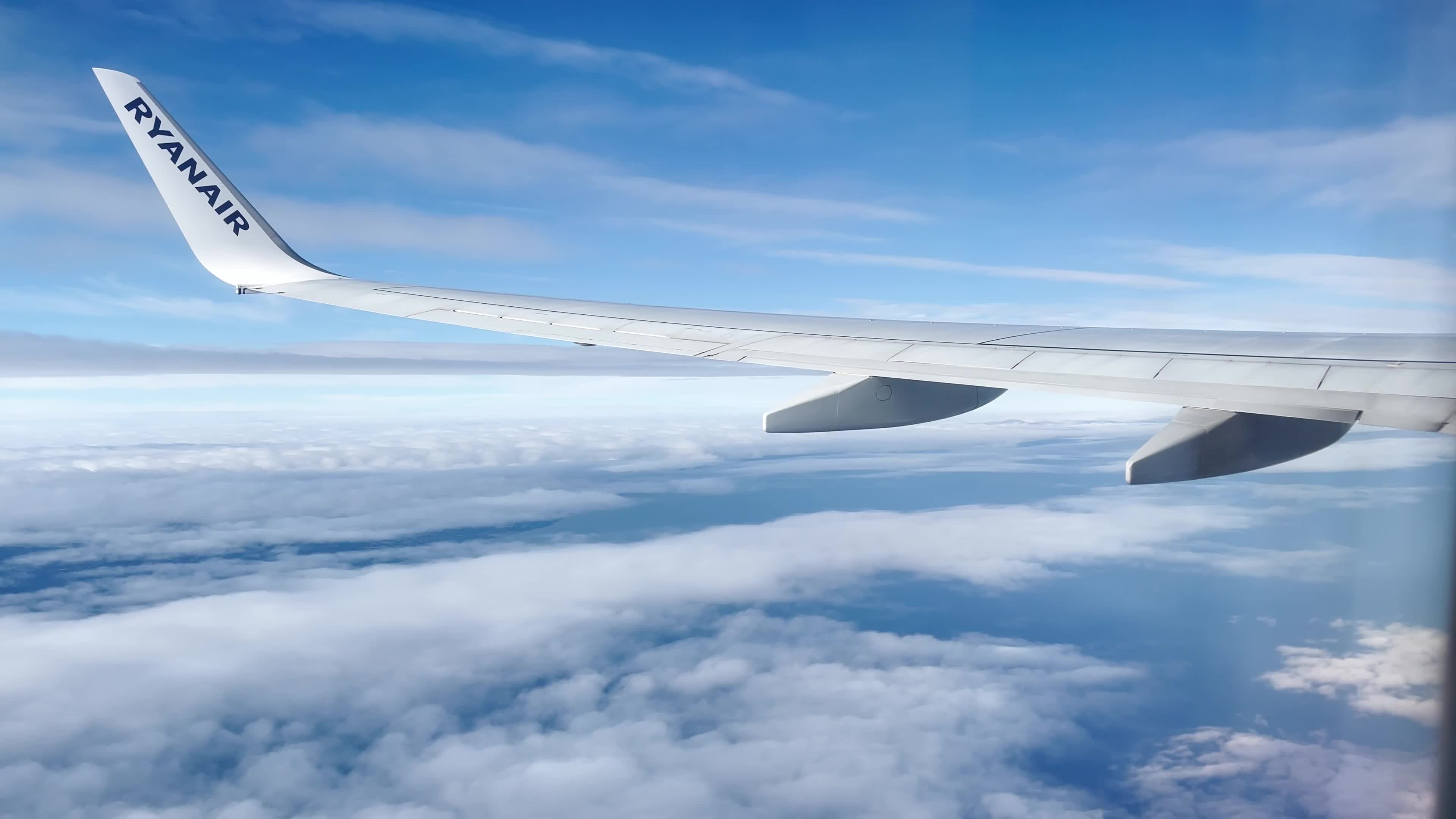 In Flight From Brindisi Airport (LIBR) to Venice Airport (VCE)