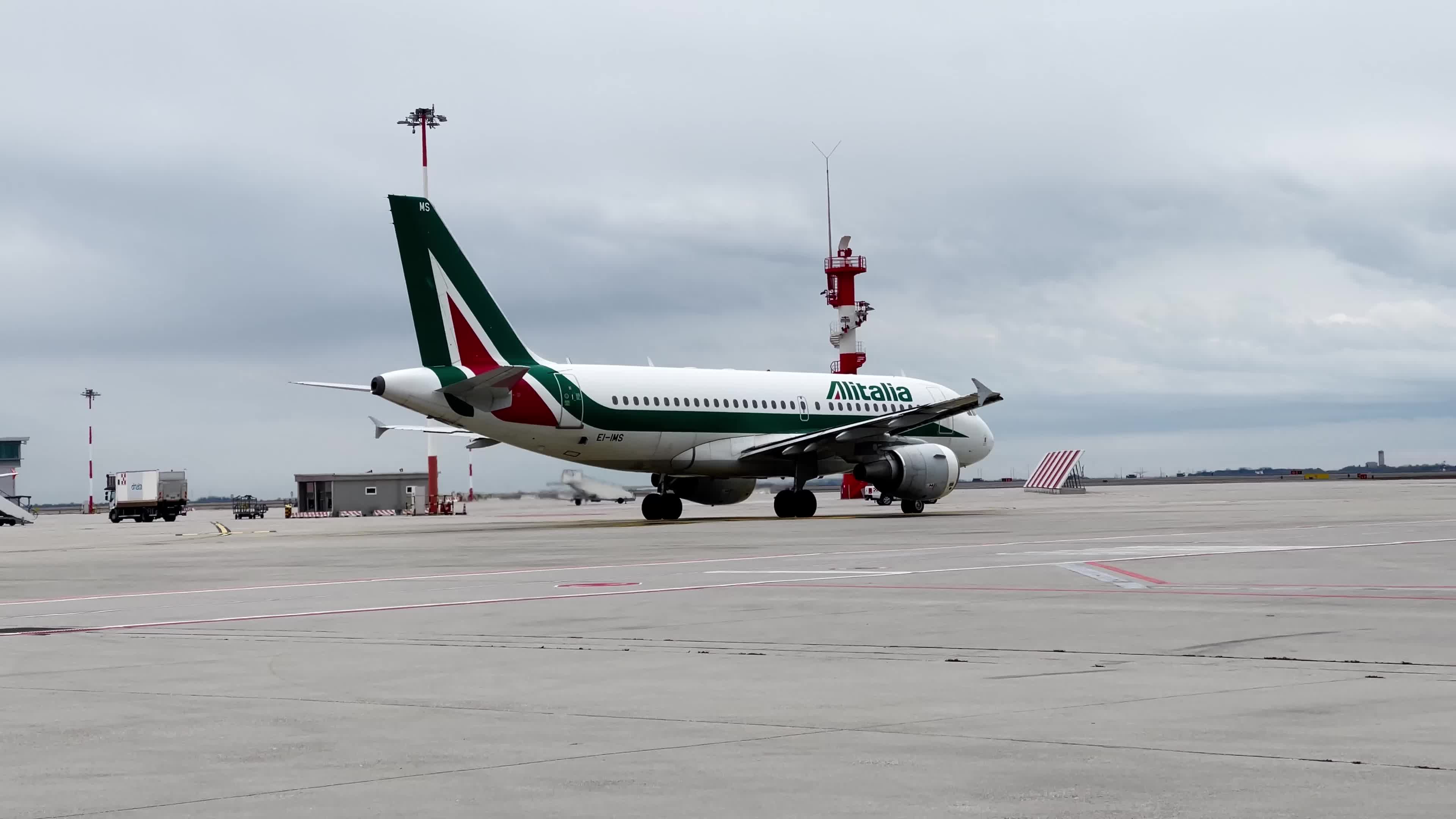 Airbus A319-111 of Alitalia (ITA Airways)