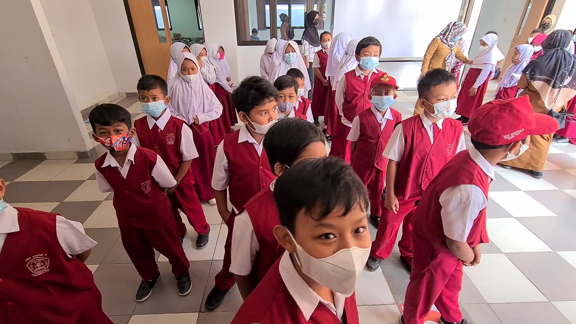 Coronavirus vaccination for children aged 6-11 years in Indonesia