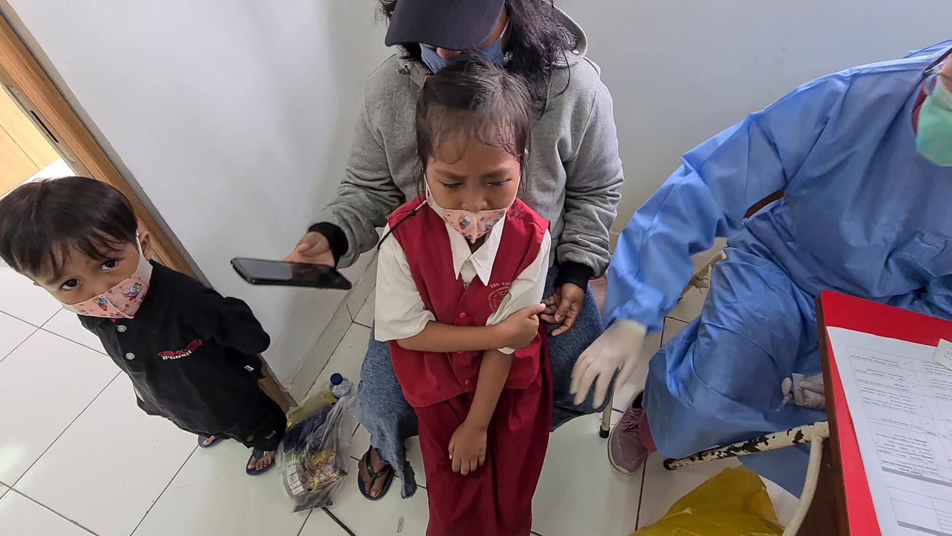 Coronavirus vaccination for children aged 6-11 years in Indonesia